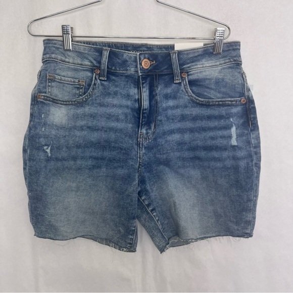 Maurices jean short size 10 6 inch inseam high-rise - Picture 1 of 5